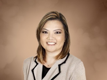 Dee Uwono board photo