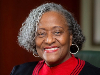 Powell, Theresa_Pillar 2024