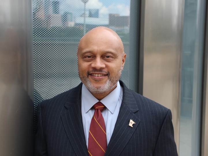 Calvin Phillips headshot image