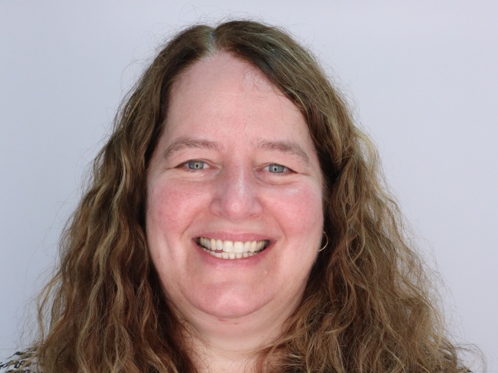 Jeanine Ward-Roof headshot image