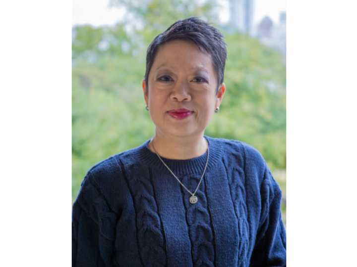 Luoluo Hong Headshot